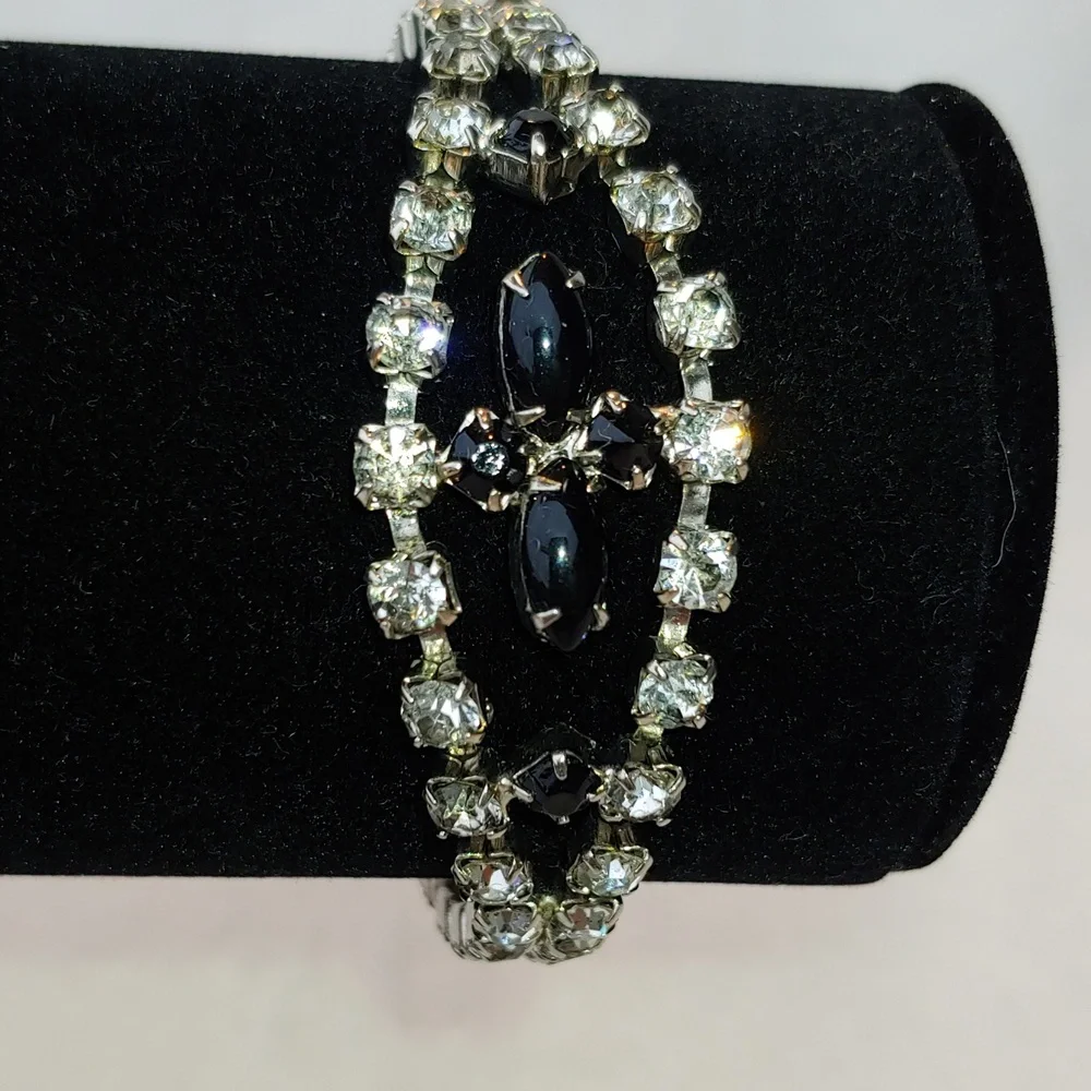 Stylish Formal Wear Rhinestone Women's Bracelet in Black Silver, 7 Inches - Picture 4 of 14